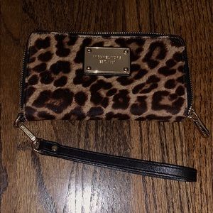 Michael Kors Wallet Wristlet Leopard
